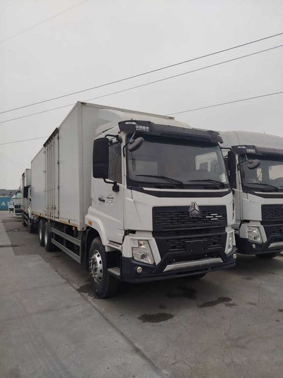 Sinotruk HOWO-V5X Avtofurgon Sotiladi yangi