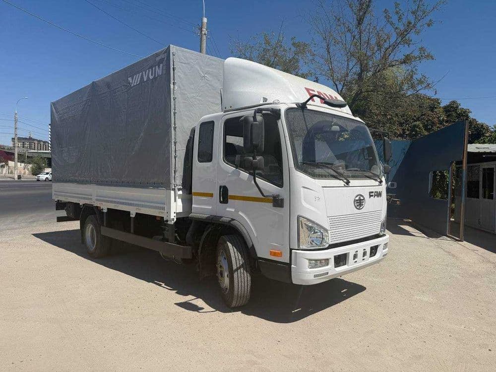 Автофургон бортовой с тентом FAW Tiger V (24,6м³) — 1