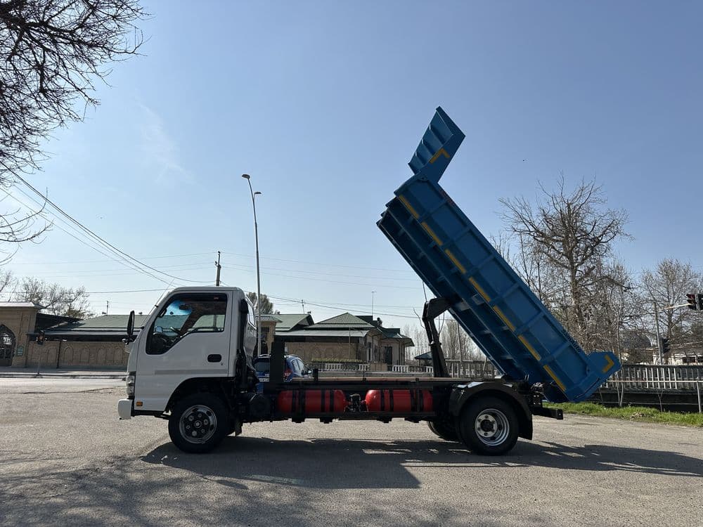 Isuzu samosval 2022 — 5