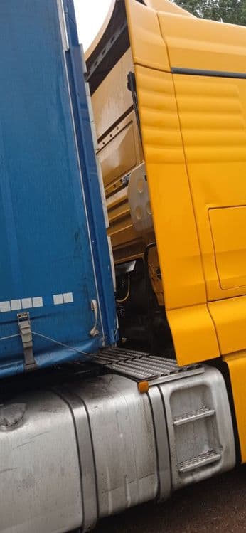 Продается SHCMITZ S01 с полуприцеп универсал MAN TGA 18430 4x2 BLS — 2