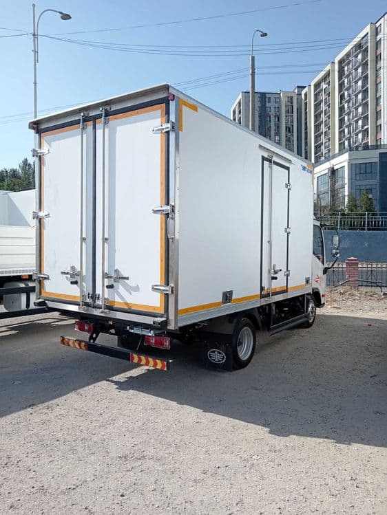 Автофургон рефрижатор FAW tiger VR VUM1041. Thermo King — 2