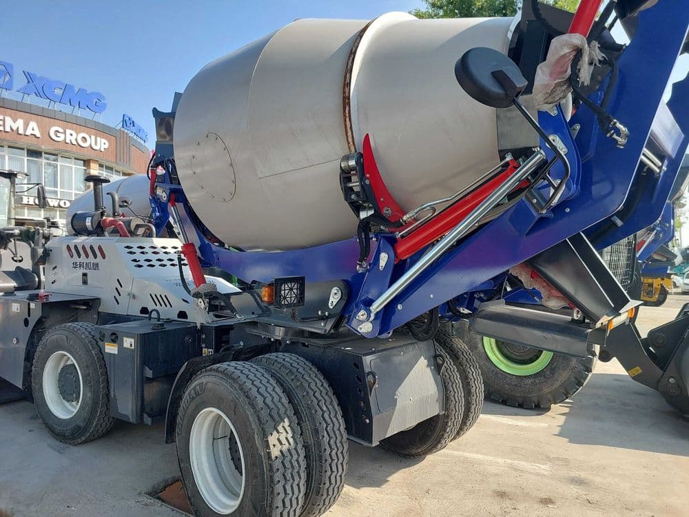 Автобетоносмеситель с самозагрузкой Carmix HK-5500  кармих 5,5 — 1