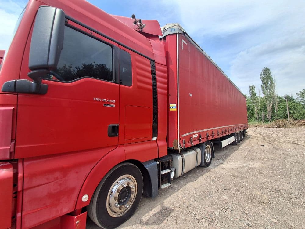 MAN TGX 18.440 + KRONE прицеп Сотилади 
Тягач: 2016
Прицеп: 2016 KRONE — 2