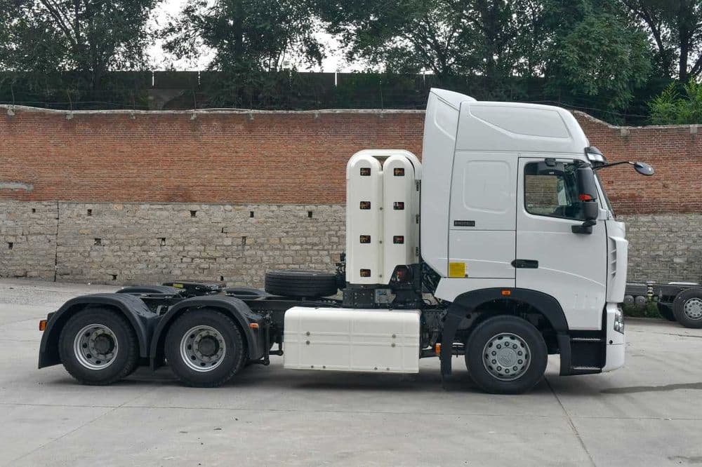 Седельный тягач SINOTRUK HOWO T7H — 2