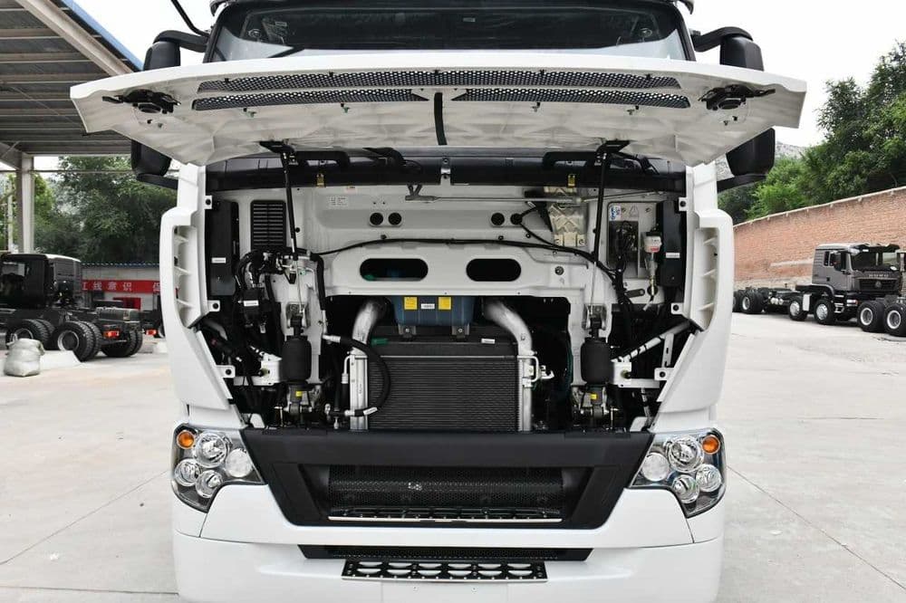 Седельный тягач SINOTRUK HOWO T7H — 3