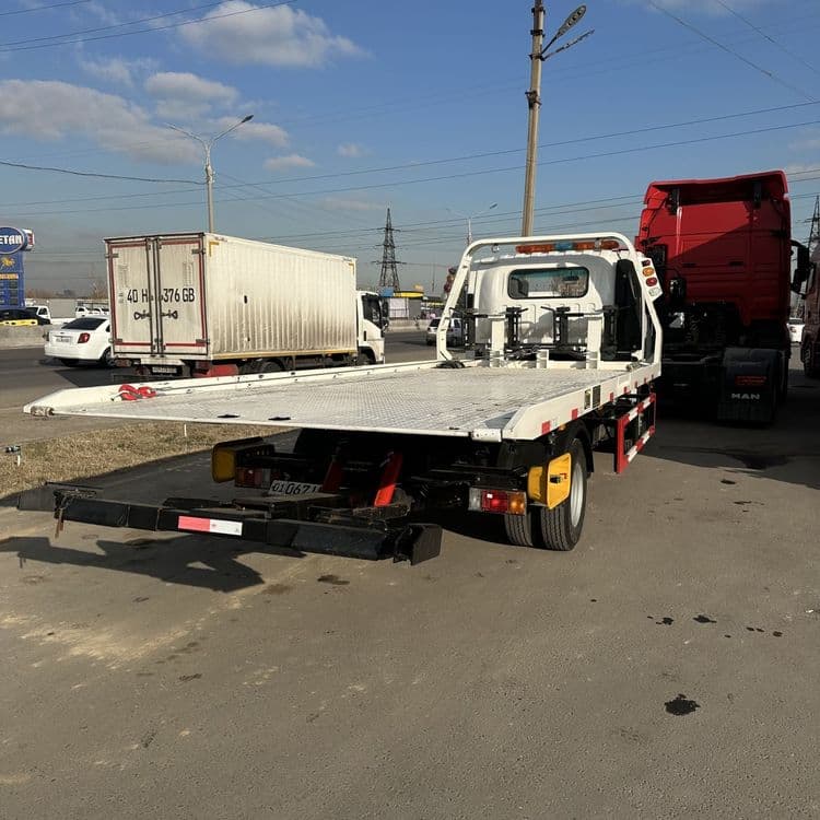 Isuzu Evakuator sergelida — 2