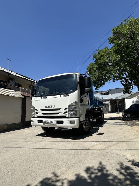 Isuzu samosval 2024 — 1