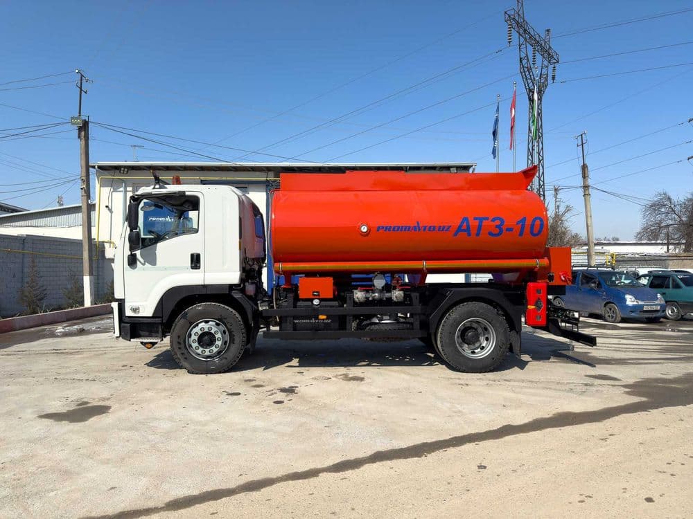 Автотопливозаправщик / Бензовоз / АТЗ-10м3 на шасси ISUZU FVR34K. — 2