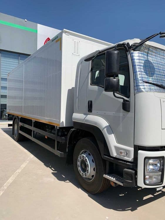ISUZU FVR 34Q Furgon 43m³ — 4