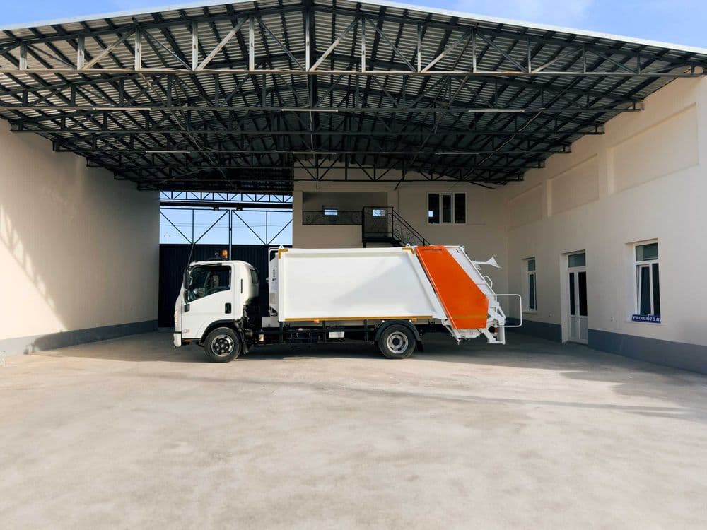 Мусоровоз 8+1м3 - на шасси ISUZU NQR 90 L-K — 4