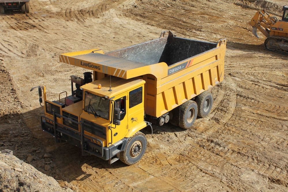 Самосвал КАРЬЕРНЫЙ LiuGong DW90A (CIP Tashkent 125 000$) — 2