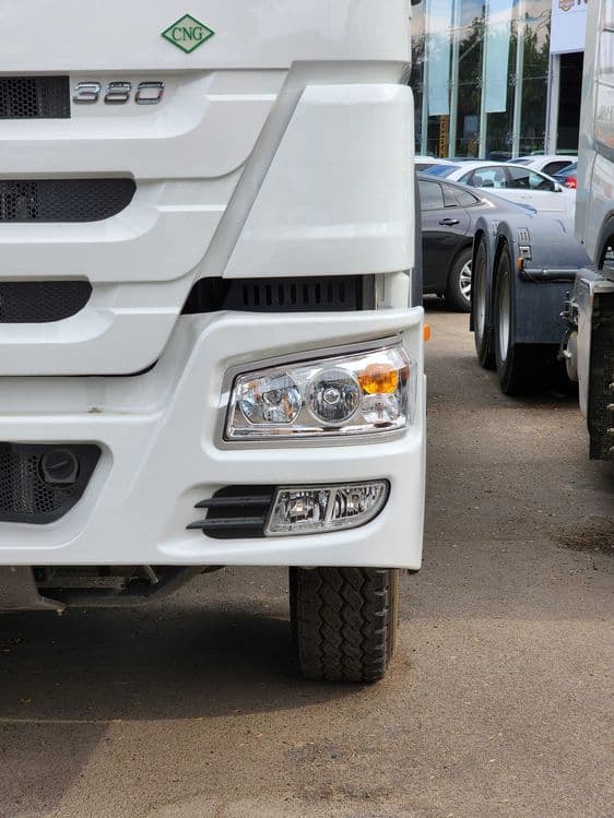 Автобетоносмеситель HOWO 6x4 CNG 2024 года — 8