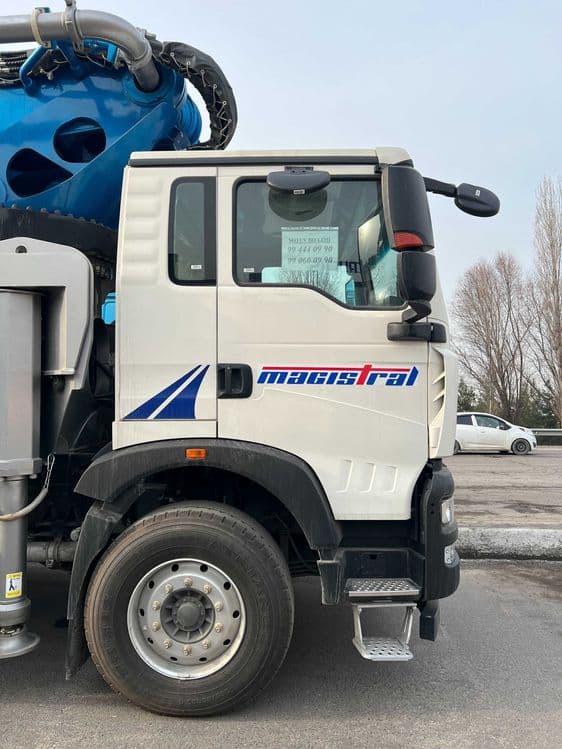 Автобетононасос марки JIUHE JH52 на шасси HOWO TX (52 метр) — 7
