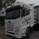 Седельный тягач FAW JH6-430 6x4 CNG (рессорный)