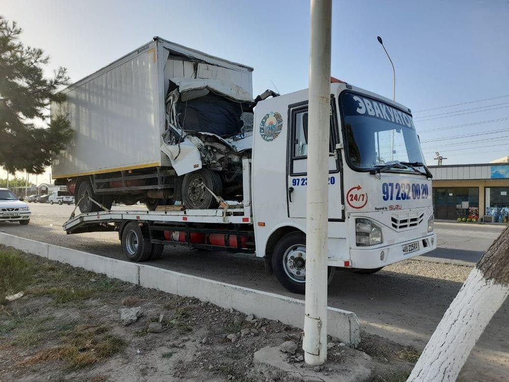 EVAKUATOR isuzu avto — 2