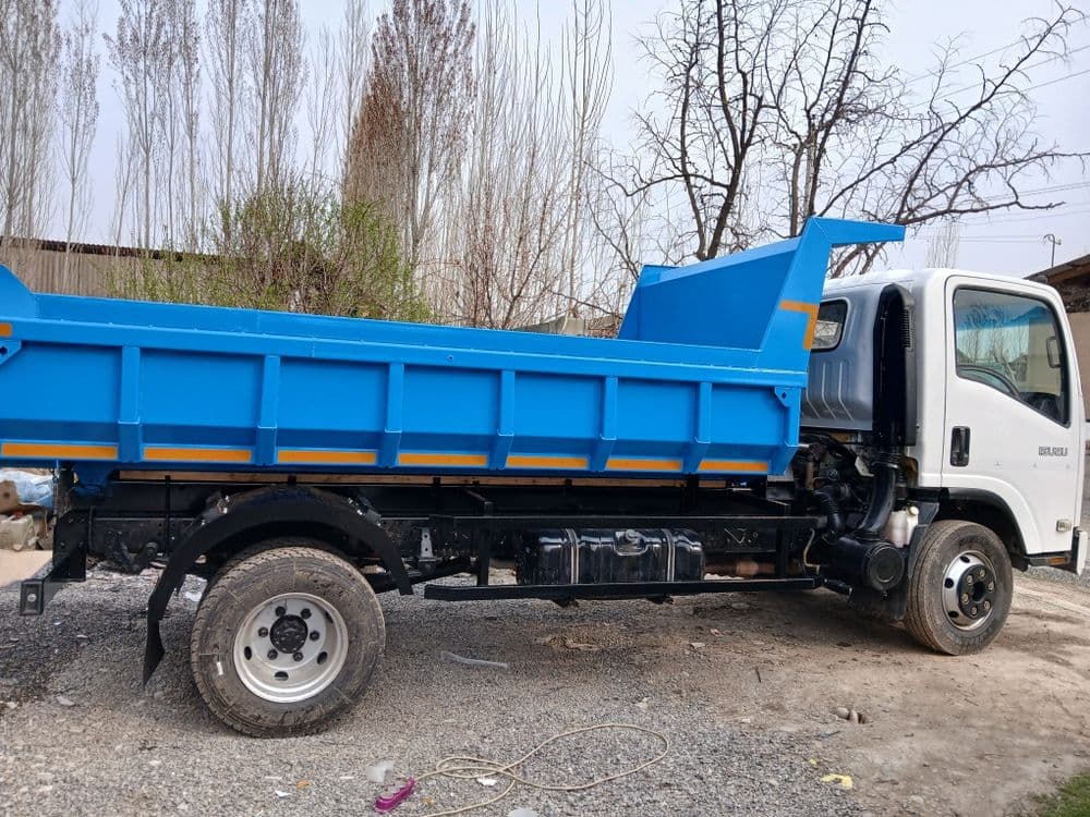 Isuzu samosval sotiladi — 8
