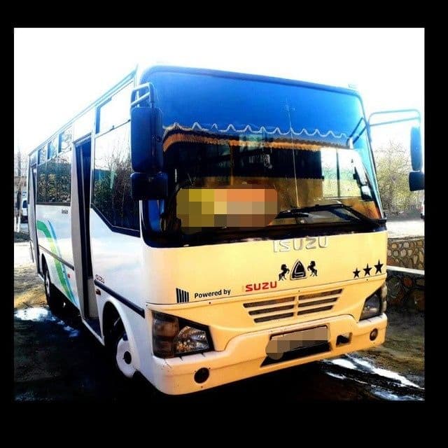 Isuzu avtobus sotiladi — 3