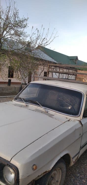 Volga 24 10 Pikap — 1