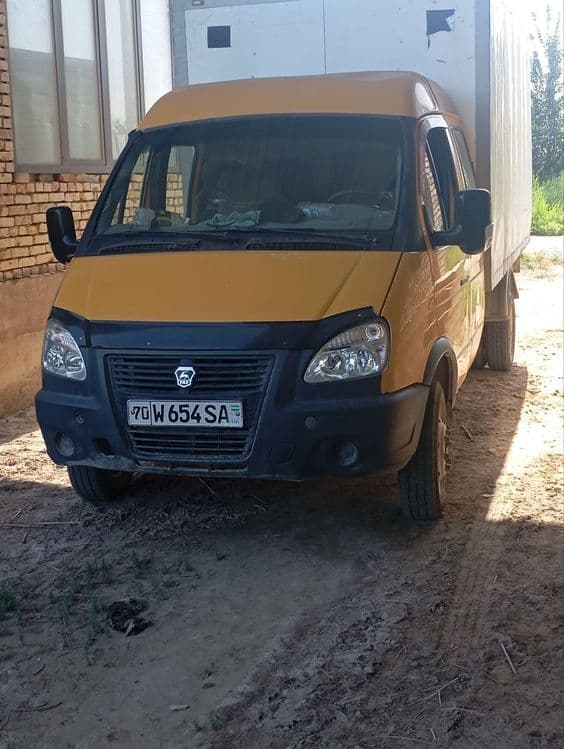 Furgon marka gaz — 2