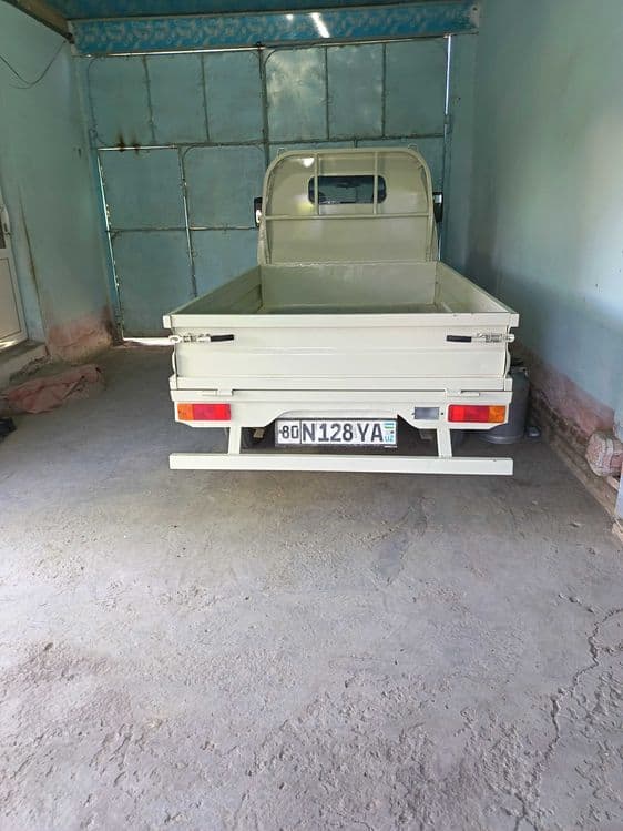 Лабо автомашинаси сотилади — 3