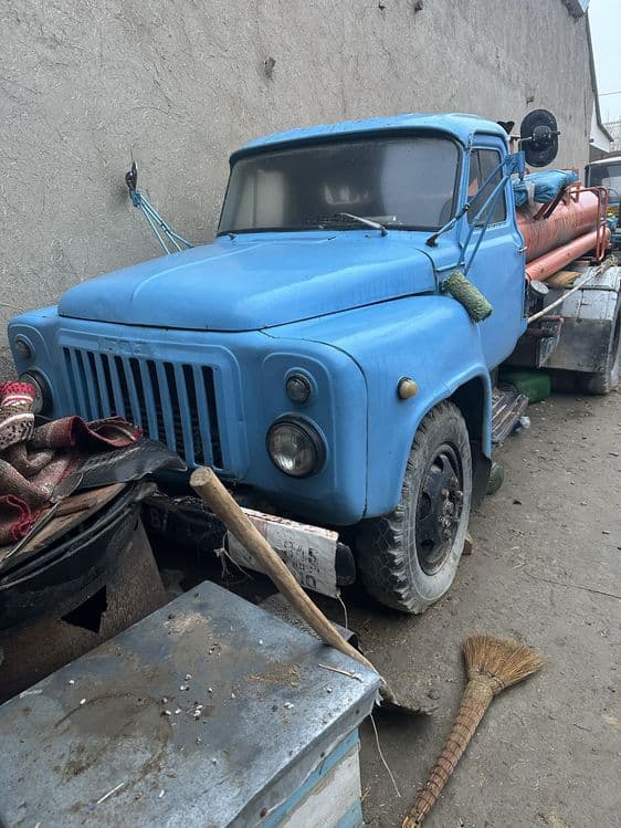 Zil 52 benzavoz mashinamiz — 2