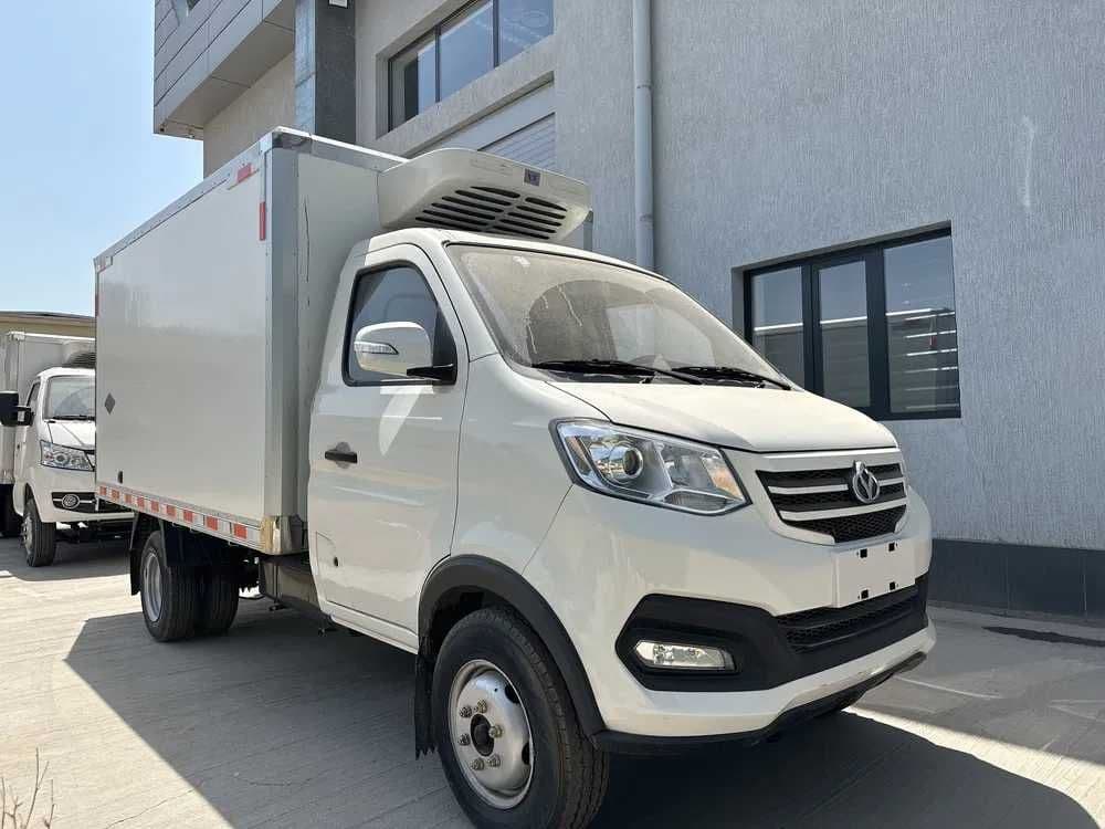 Changan furgon avtomobili 2023 — 1