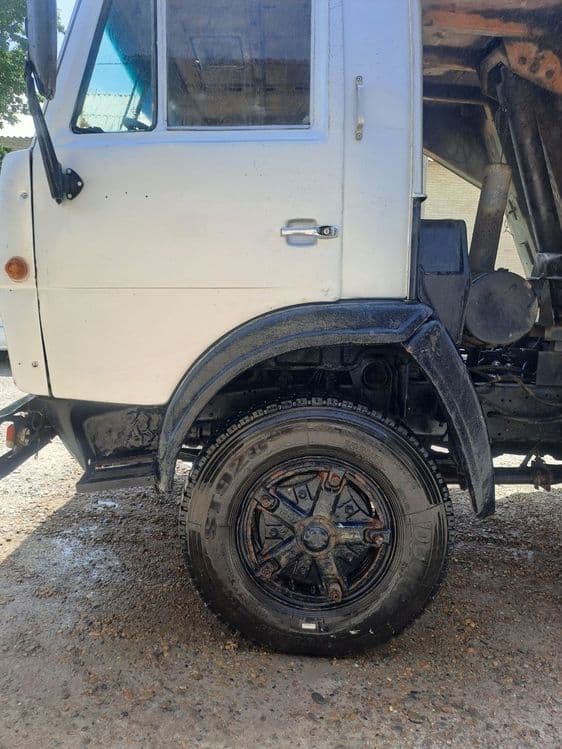 Kamaz sotiladi ramasi butun — 2