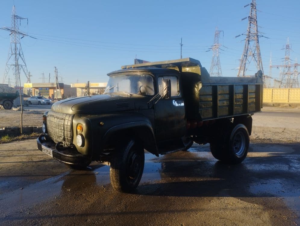 Продаётся Зил самосвал — 2