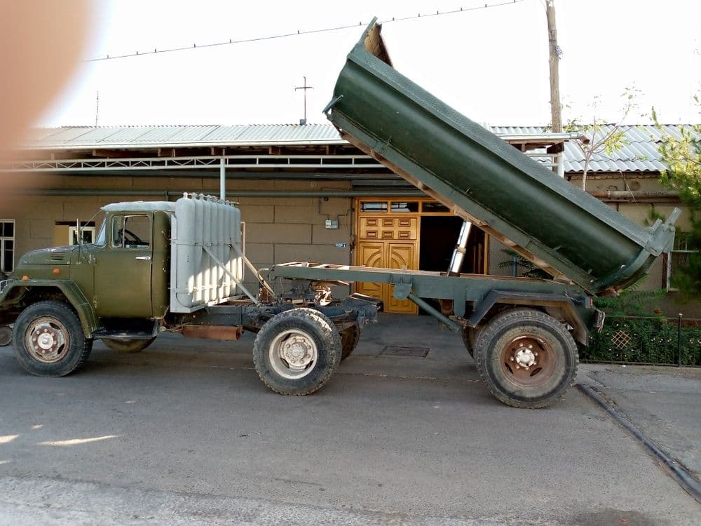 ЗИЛ 130 в1 тягач — 2