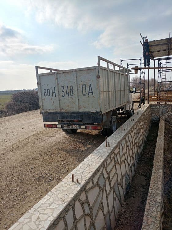 Gazell yuk bortli — 2