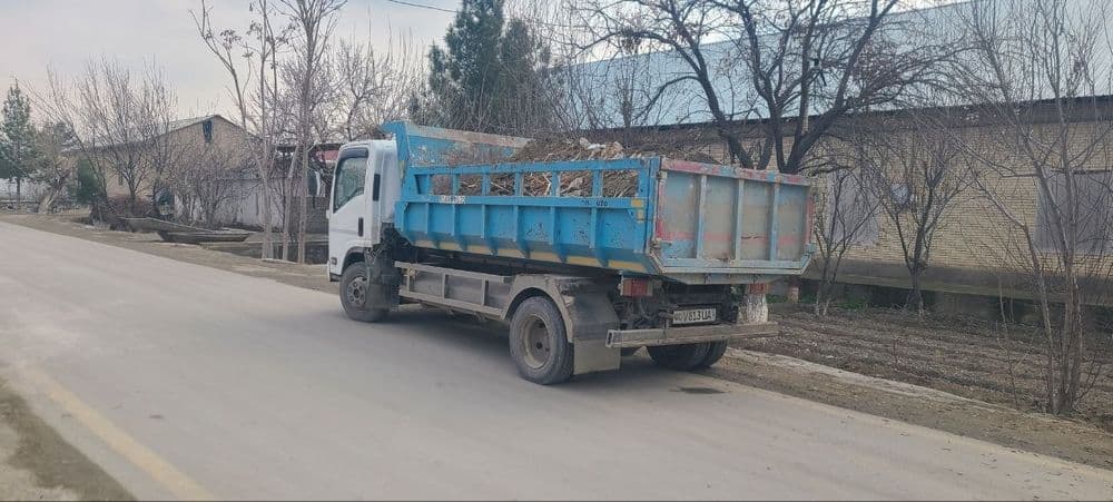 Isuzu samosval 2012 — 2