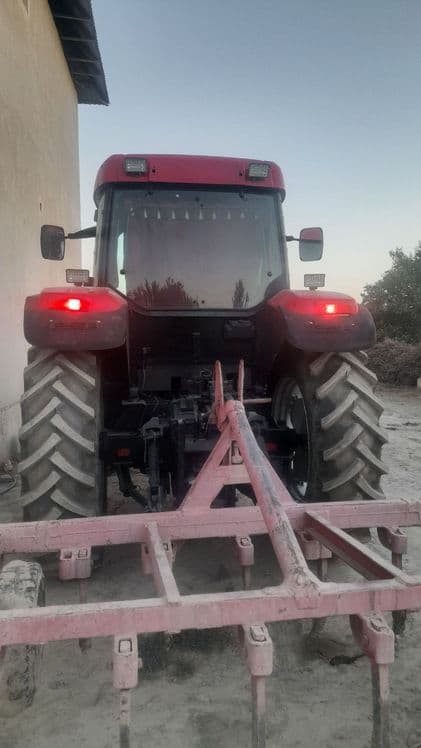 MX 135 Traktor ks — 4