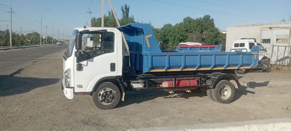Isuzu avtobusdan taxlangan gruzavoy 2014 — 3
