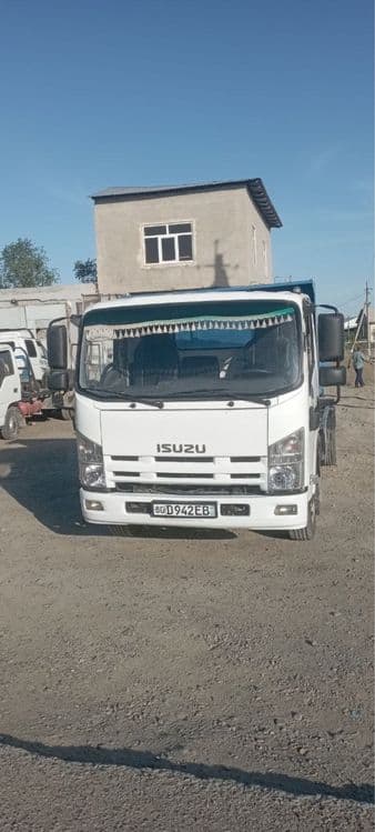 Isuzu avtobusdan taxlangan gruzavoy 2014 — 5