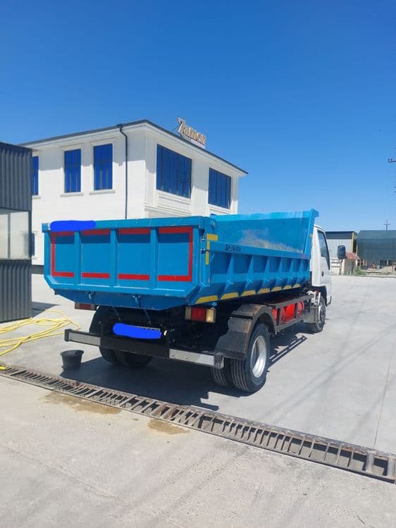 Isuzu samosval sotiladi — 2