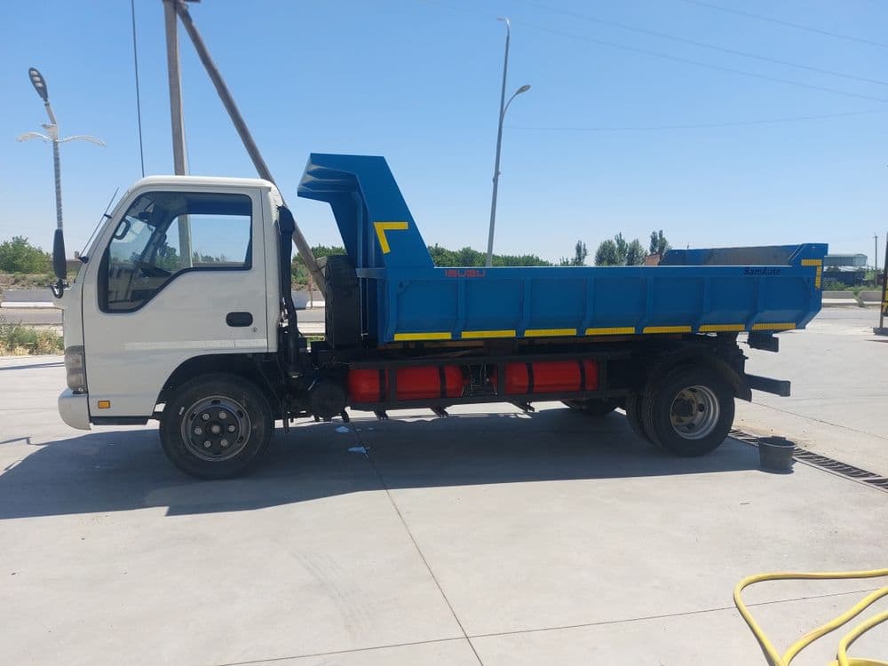 Isuzu samosval sotiladi — 5