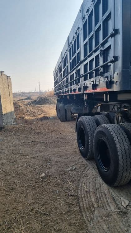 HOWO A7 Road start pritsep 2023yil Tyagach 2023yil pritsep km190.000 — 3