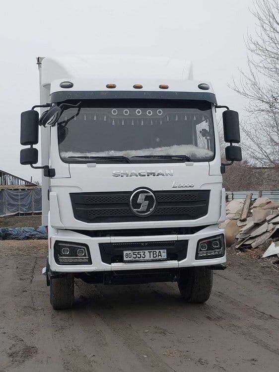 SHACMAN L3000  Furgon — 1