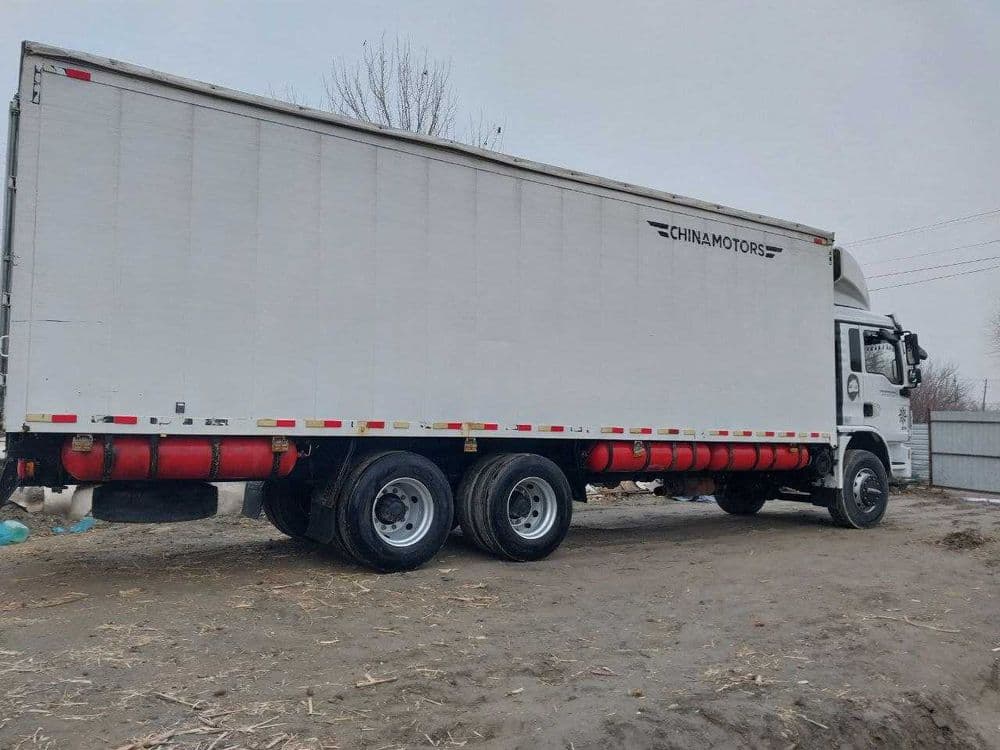 SHACMAN L3000  Furgon — 3