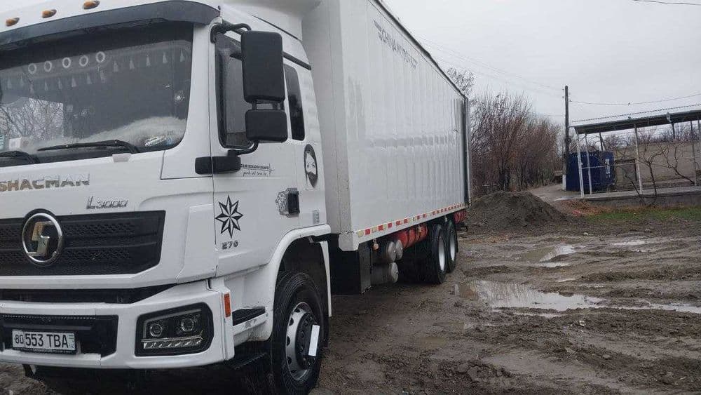 SHACMAN L3000  Furgon — 5