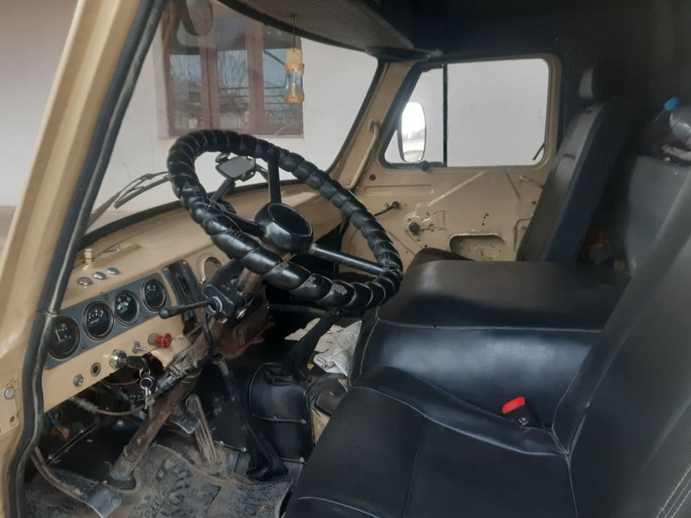 Uvaz tentli mato‘ri 2410 yaqinda qilingan qolgan malumotlar tel. 94.19 — 2