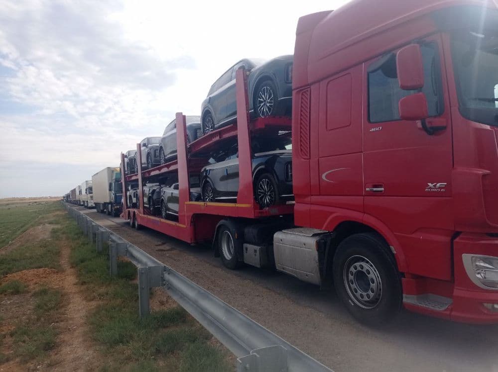 Продаётся комплект DAF 460. Высокий кабина.Прицеп 2024 года — 3