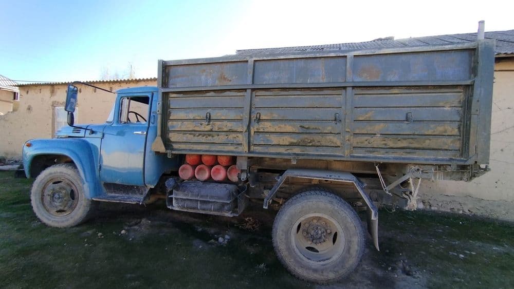 Zil 130 samosval — 1