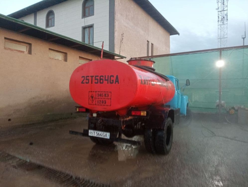 Gaz 53 benzavoz  srochno sotiladi — 5