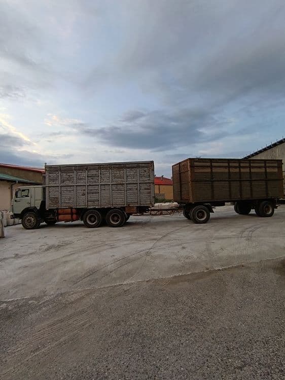 Kamaz pritsep sotiladi — 2