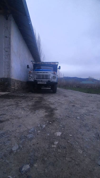 Газ 53 1974 yil bortli avtomabil — 1
