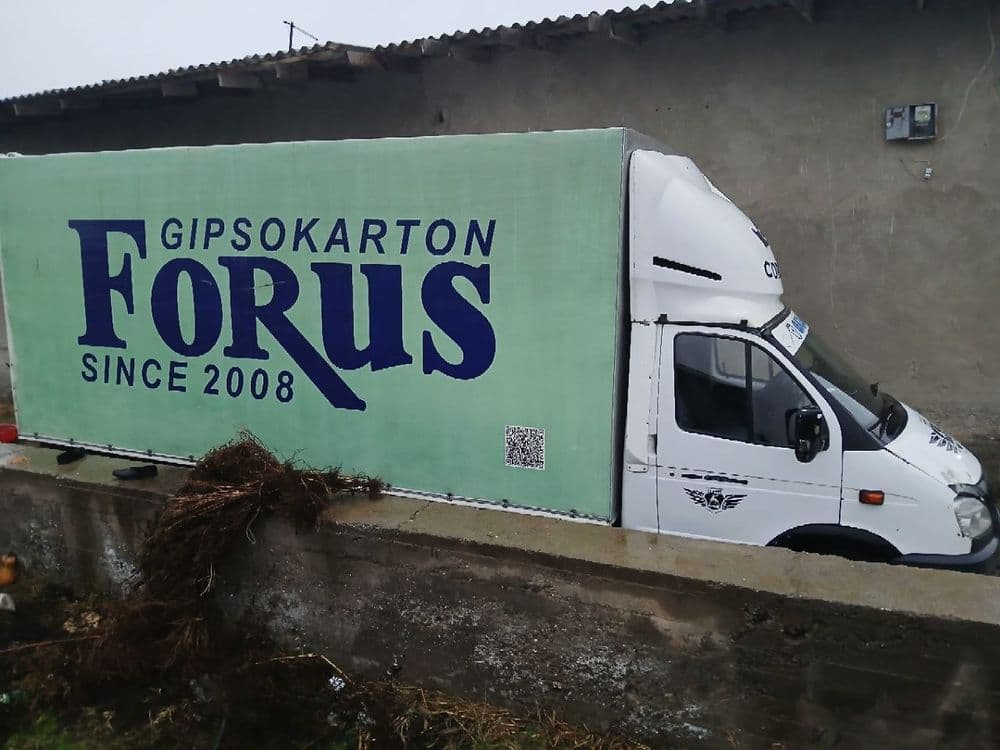 Газель сотилади йили 2007.узунлиги 5.5м.эни 2.5.Буйи 2.40м.тентли.
Рам — 3