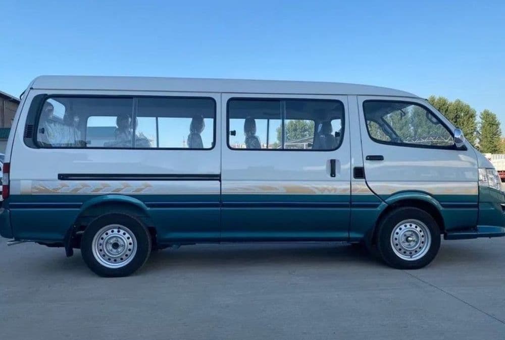 BAF va FOTON C2 mlkroavtobus sotiladi — 2