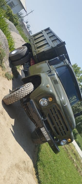Zil 130  selxoz sotiladi — 7