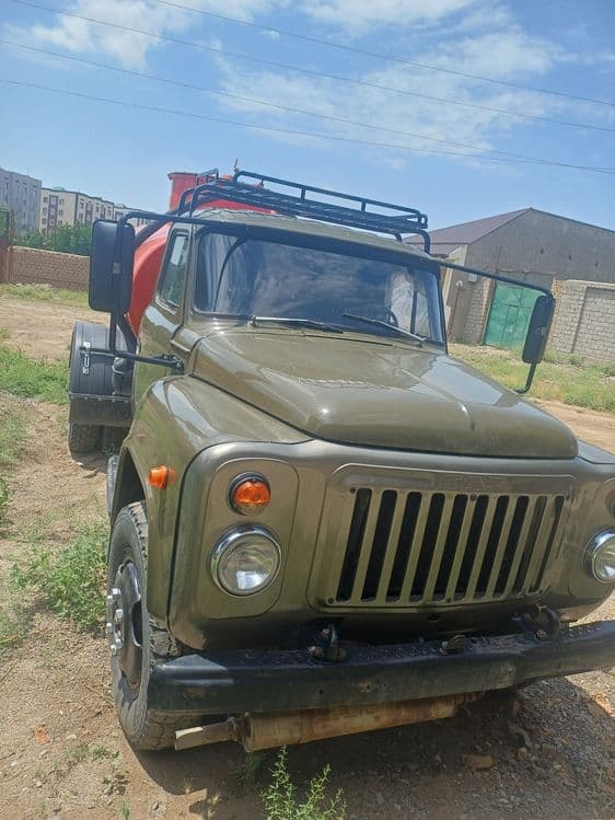 Gaz53 ishga tayyor benzavoz yomkis 5.650.tonnalik — 3